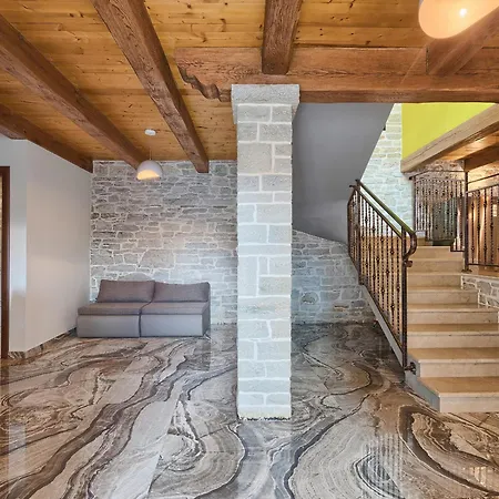 Patrick Вилла Пазин